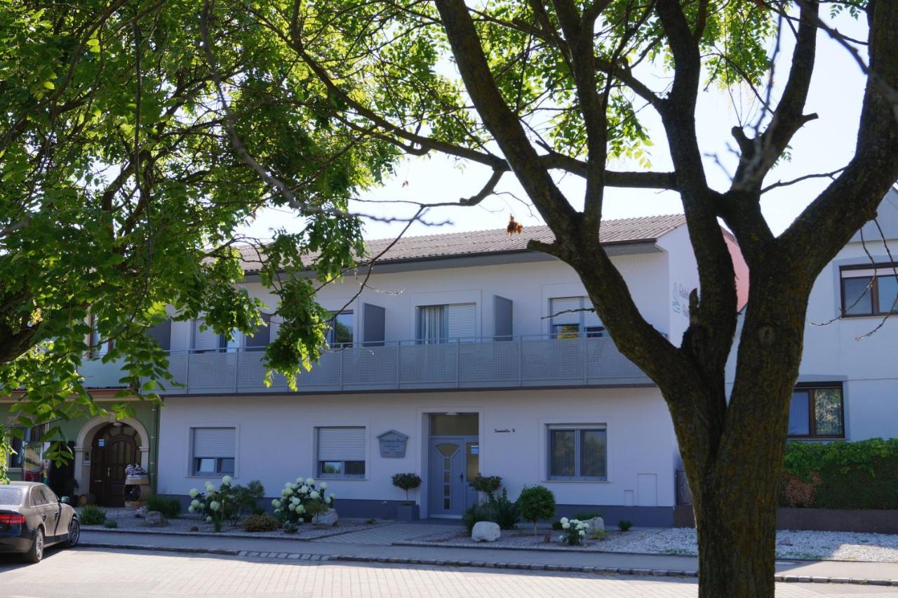 Gaestehaus Gisch Sandra ポダースドルフ・アム・ゼー エクステリア 写真
